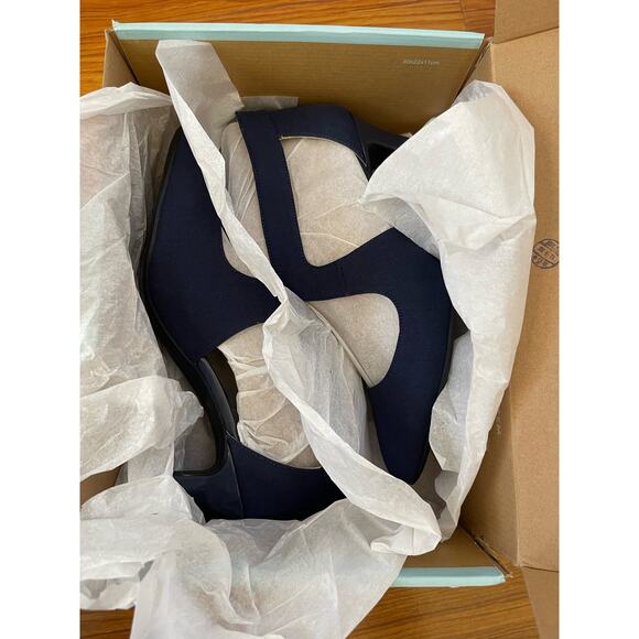 NIB Lifestride Giovanna 2 True Navy High Heels Size 9.5 - Picture 9 of 10